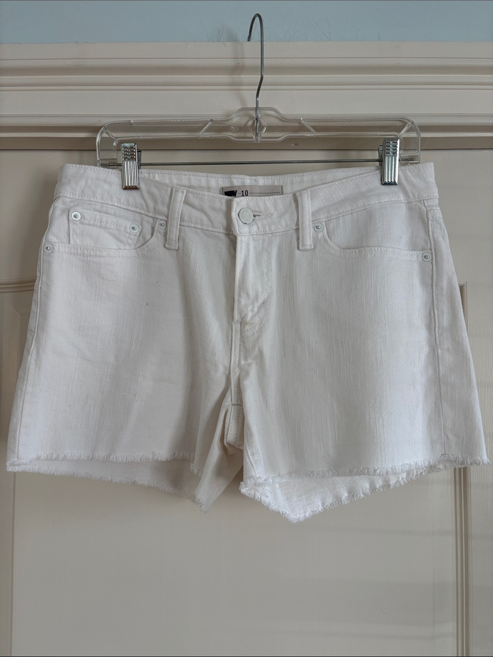 Levi's White Women's Denim Shorts with Frayed Hem Size 10